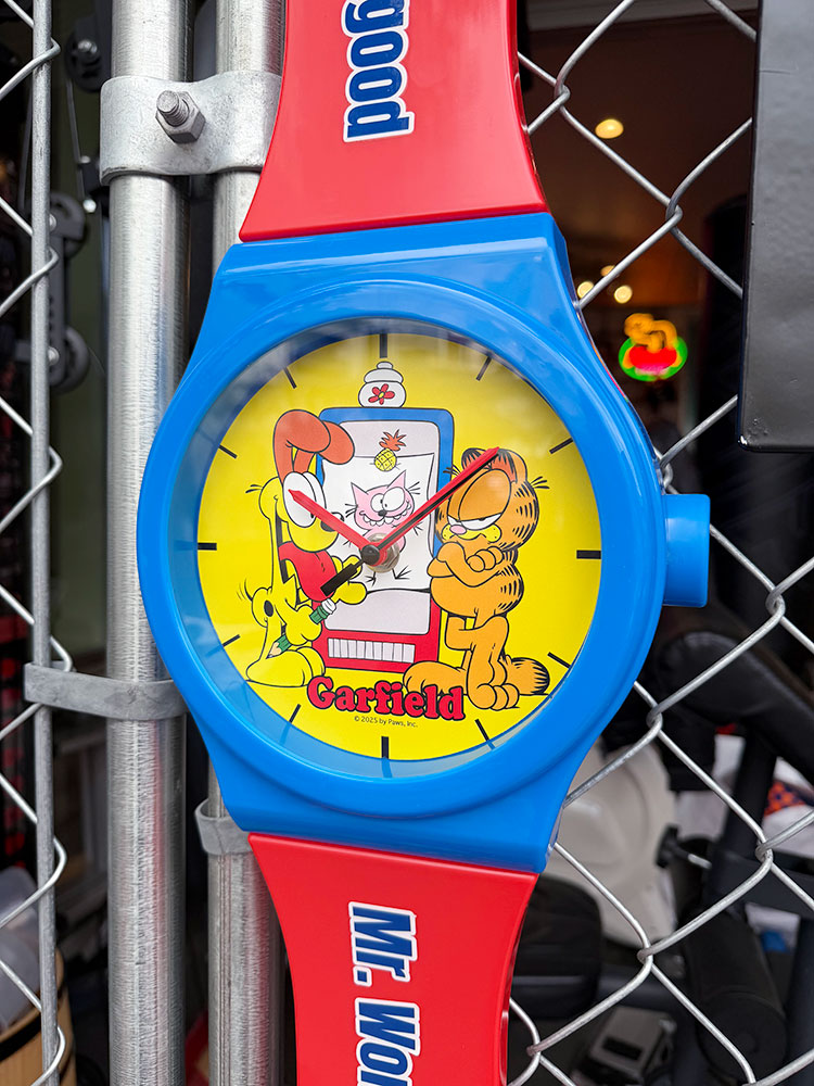 ガーフィールド　ビッグサイズ　ウォールウォッチ　壁掛け時計 ■ アメリカン雑貨 アメリカ雑貨 |  | 01