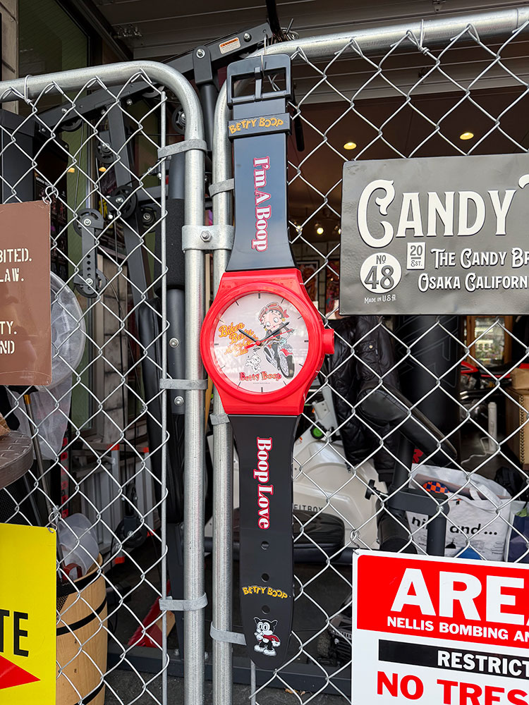 ベティ・ブープ　ビッグサイズ　ウォールウォッチ　壁掛け時計 ■ アメリカン雑貨 アメリカ雑貨 | 