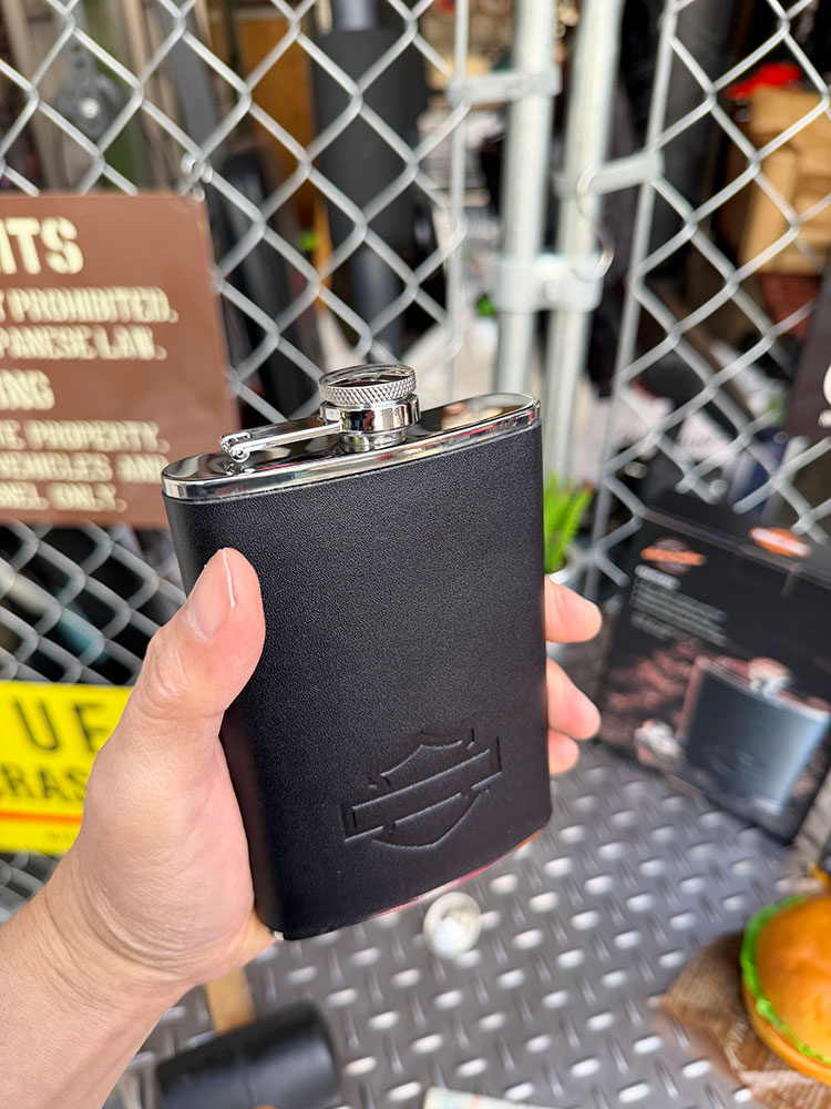 ハーレーダビッドソン　バー＆シールド　オフィシャル　フラスク ■ アメリカン雑貨 アメリカ雑貨 | Harley Davidson | 02