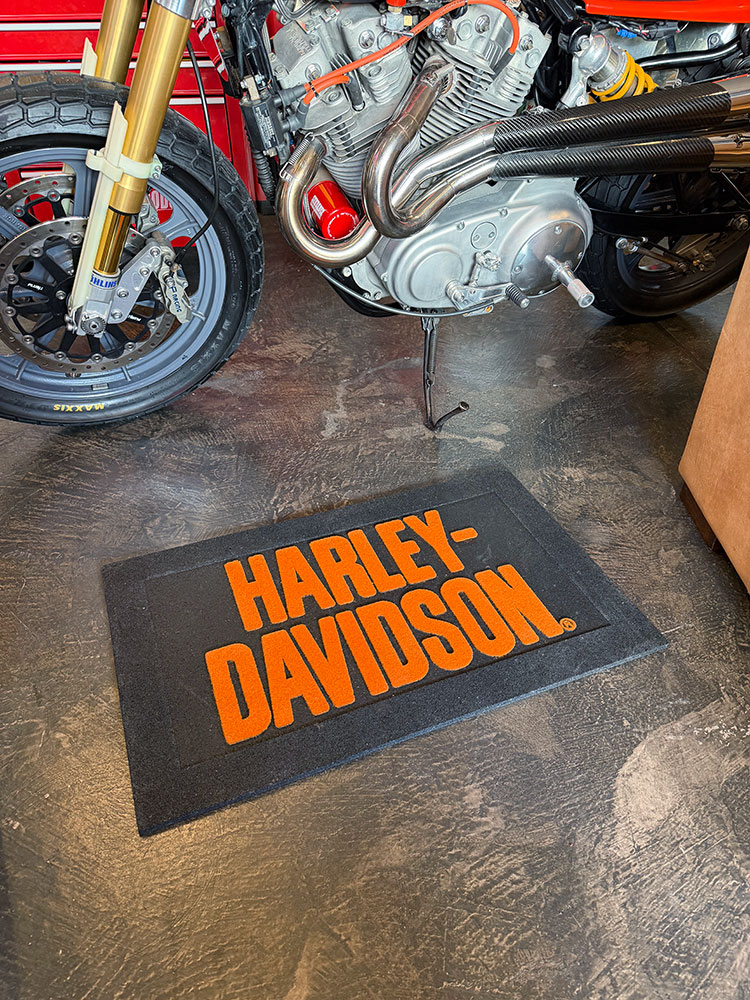ハーレーダビッドソン　テキストロゴ　オフィシャル　エントリーマット　玄関マット ■ アメリカン雑貨 アメリカ雑貨 | Harley Davidson | 01