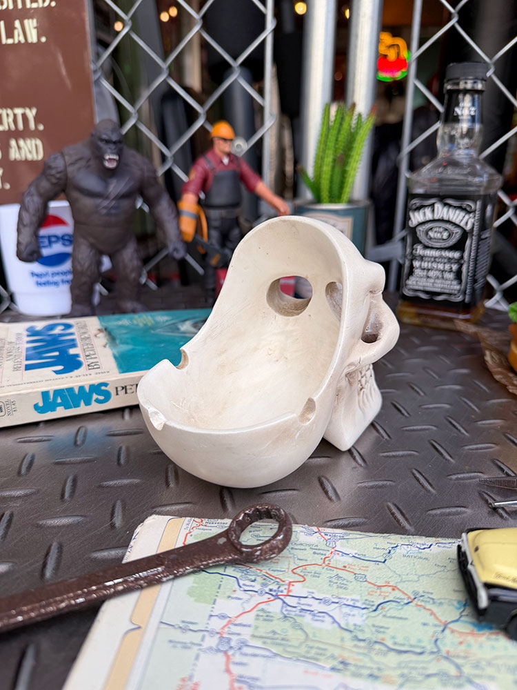 スカルヘッド　アッシュトレイ　灰皿 ■ アメリカン雑貨 アメリカ雑貨 |  | 01