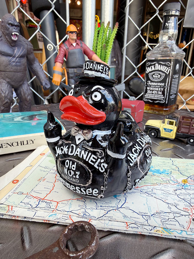 ジャックダニエル　クレイジー　ラバーダック　レジン製オブジェ ■ アメリカン雑貨 アメリカ雑貨 | 