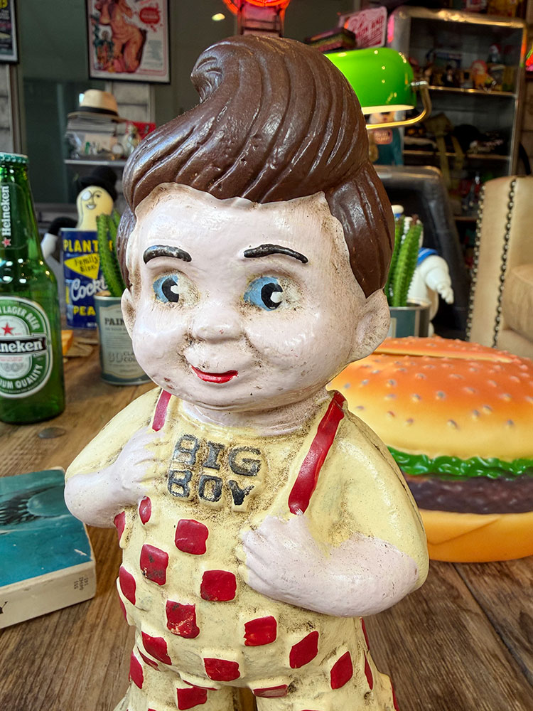 ビッグボーイ　キャストアイアン製　ヴィンテージオブジェ ■ アメリカン雑貨 アメリカ雑貨 |  | 01