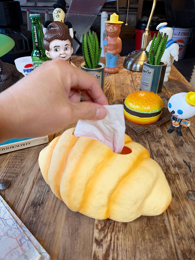 クロワッサン　ティッシュケース　※ハーフサイズティッシュ用 ■ アメリカン雑貨 アメリカ雑貨 |  | 01