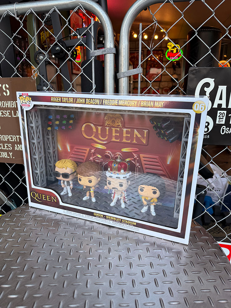 ファンコポップ　QUEEN　クイーン　4体セット　（ステージセット付き）　POP! MOMENT ■ アメリカン雑貨 アメリカ雑貨 | 