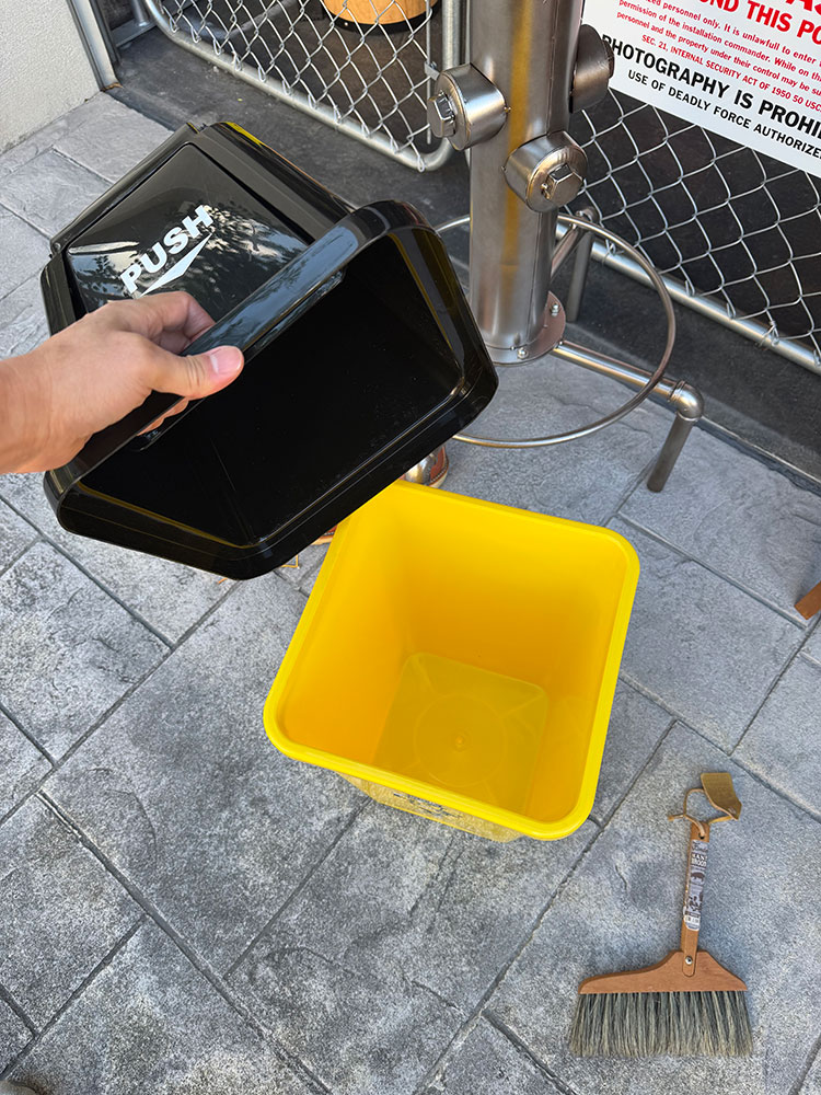 ミスターピーナッツ　ダストビン　20Lサイズ　（イエロー×ブラック）　ゴミ箱　トラッシュカン ■ アメリカン雑貨 アメリカ雑貨  爆買 |  | 06