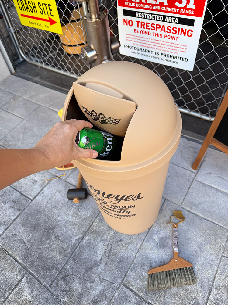 ムーンアイズ　45L　ダストボックス　（ベージュ）　ゴミ箱 ■ アメリカン雑貨 アメリカ雑貨 |  | 03