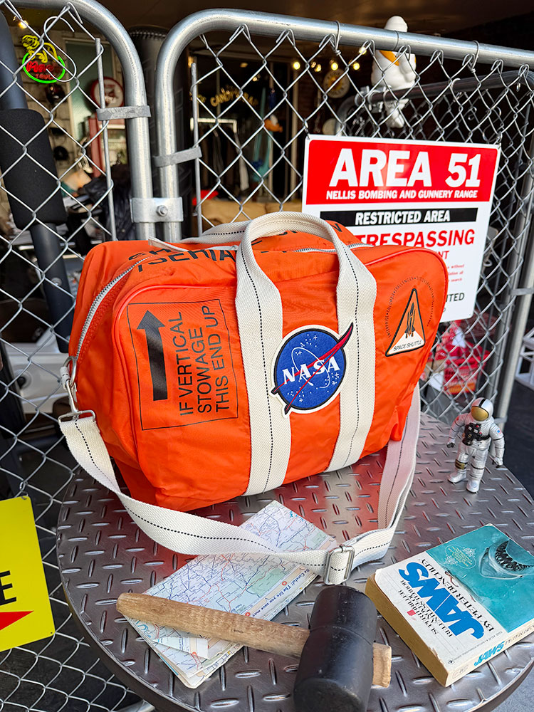 NASA　キットバッグ　RED CANOE　レッドカヌー ■ アメリカン雑貨 アメリカ雑貨 | 