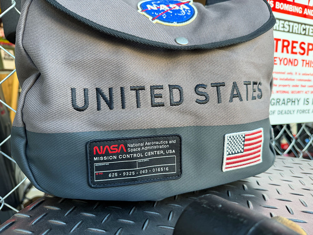 NASA　ショルダーバッグ　RED CANOE　レッドカヌー ■ アメリカン雑貨 アメリカ雑貨 |  | 04