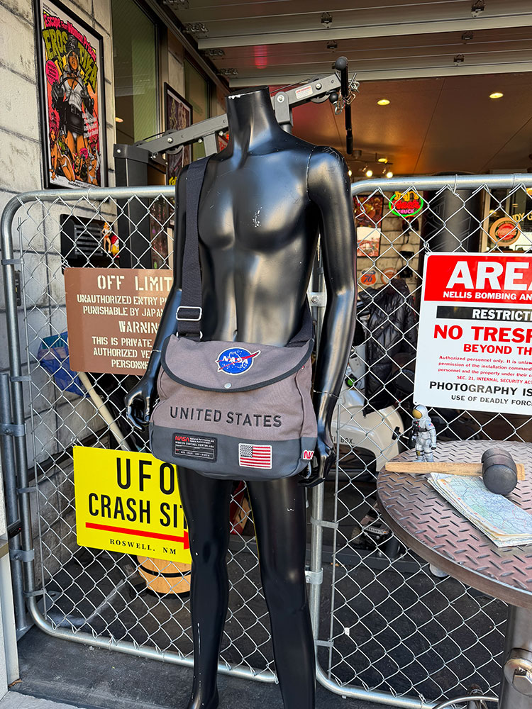 NASA　ショルダーバッグ　RED CANOE　レッドカヌー ■ アメリカン雑貨 アメリカ雑貨 |  | 10