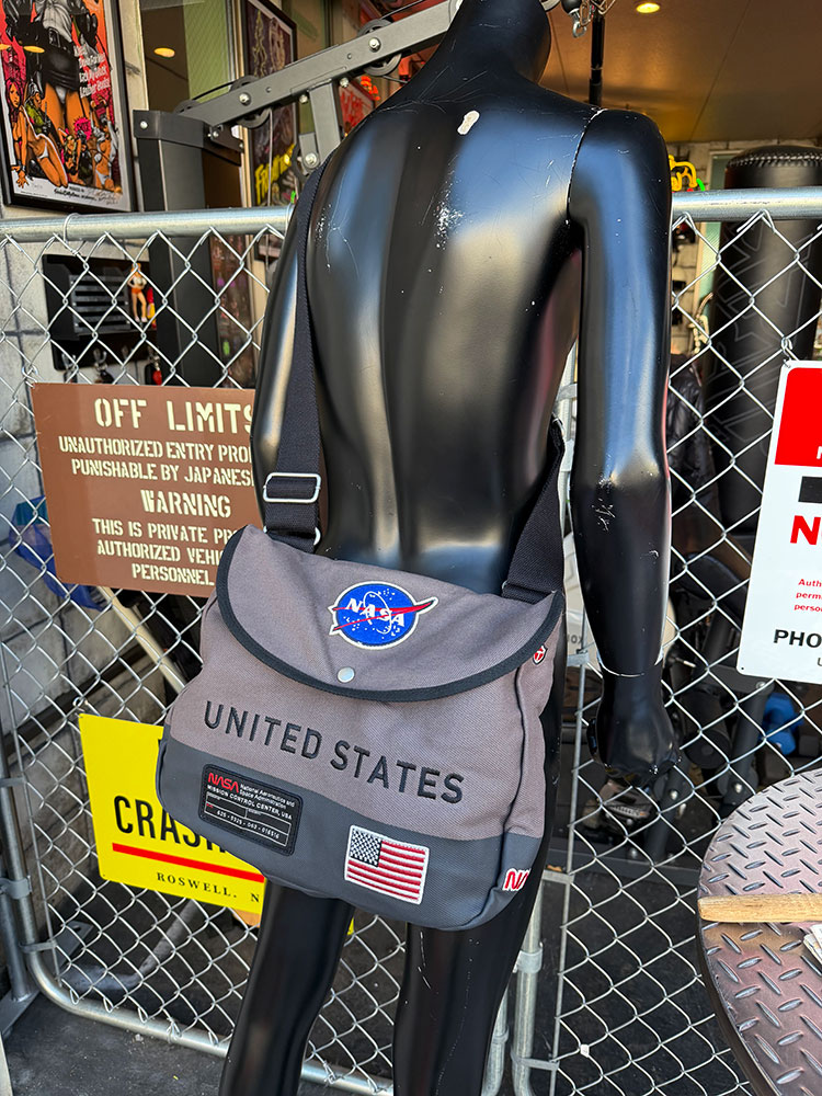 NASA　ショルダーバッグ　RED CANOE　レッドカヌー ■ アメリカン雑貨 アメリカ雑貨 |  | 14