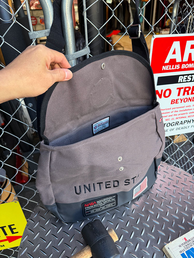 NASA　ショルダーバッグ　RED CANOE　レッドカヌー ■ アメリカン雑貨 アメリカ雑貨 |  | 16