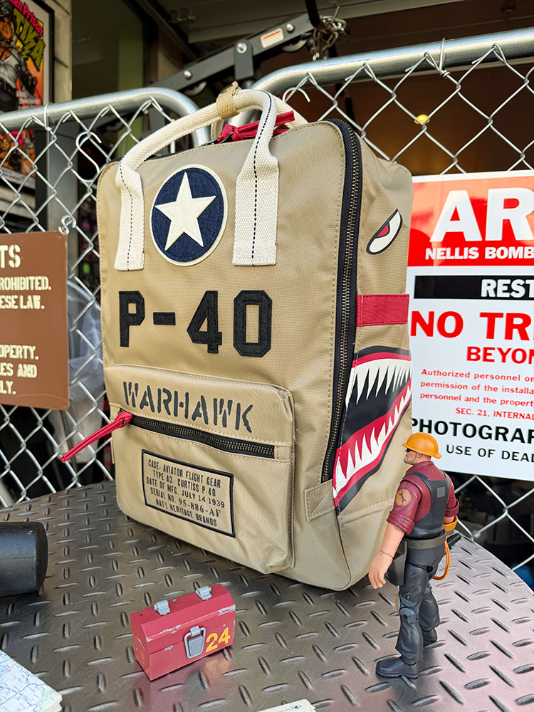 P-40　ウォーホーク　バックパック　リュック　14.5Lサイズ　RED CANOE　レッドカヌー ■ アメリカン雑貨 アメリカ雑貨 | 