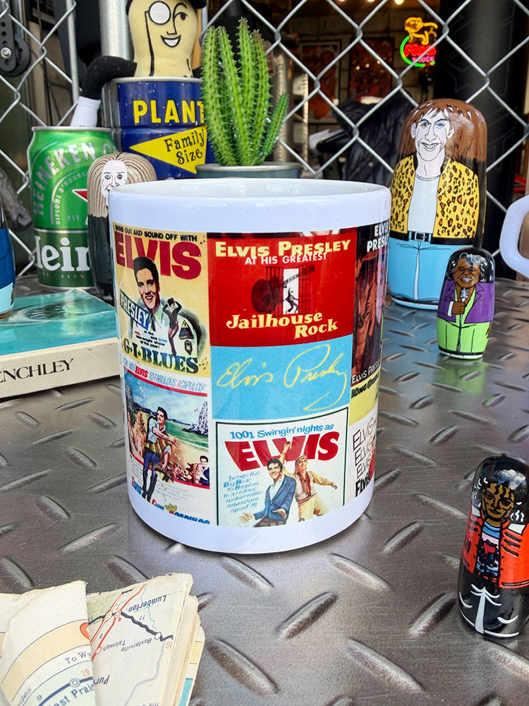 エルヴィス・プレスリー　オフィシャル　マグカップ　315ml　（映画ポスターコレクション）　公式グッズ ■ アメリカン雑貨 アメリカ雑貨 |  | 01