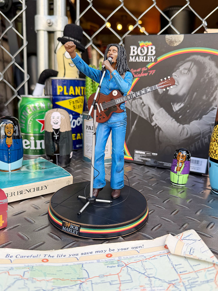 SDトイ　ボブ・マーリー　PVC　フィギュア　（Live at the Rainbow '77）　公式グッズ ■ アメリカン雑貨 アメリカ雑貨 | 
