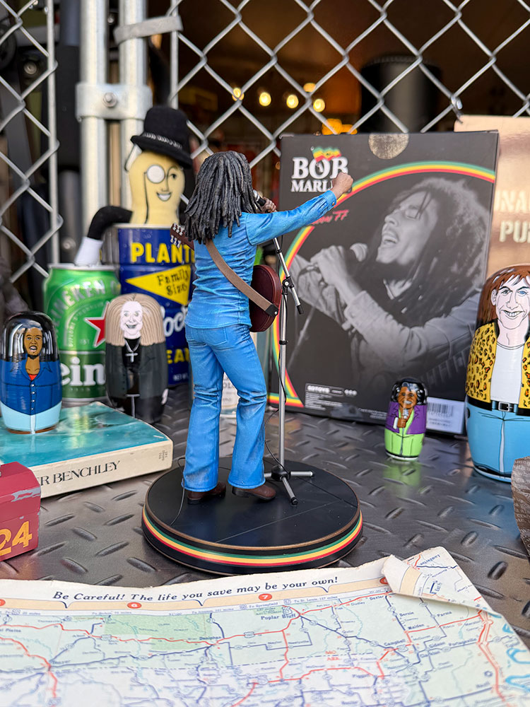 SDトイ　ボブ・マーリー　PVC　フィギュア　（Live at the Rainbow '77）　公式グッズ ■ アメリカン雑貨 アメリカ雑貨 |  | 05