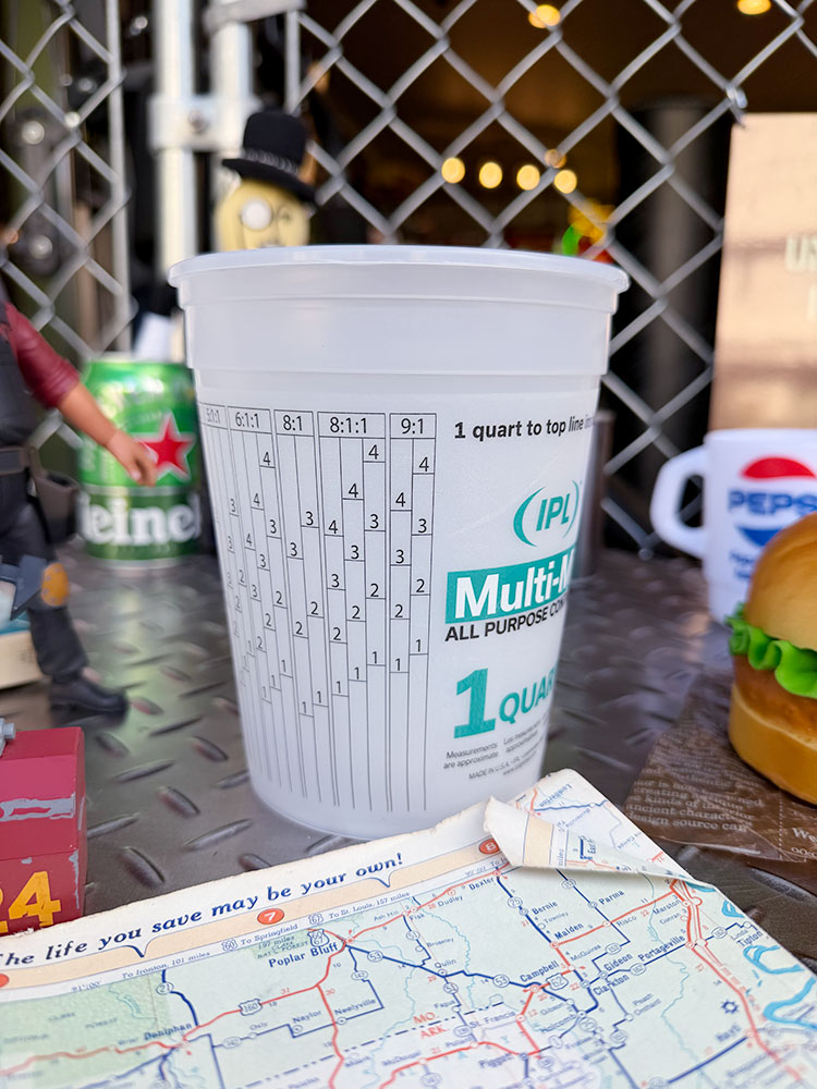 アメリカのペンキバケツ　Multi-Mix　Sサイズ　（1クォート/946ml）　MADE IN U.S.A. ■ アメリカン雑貨 アメリカ雑貨 |  | 02