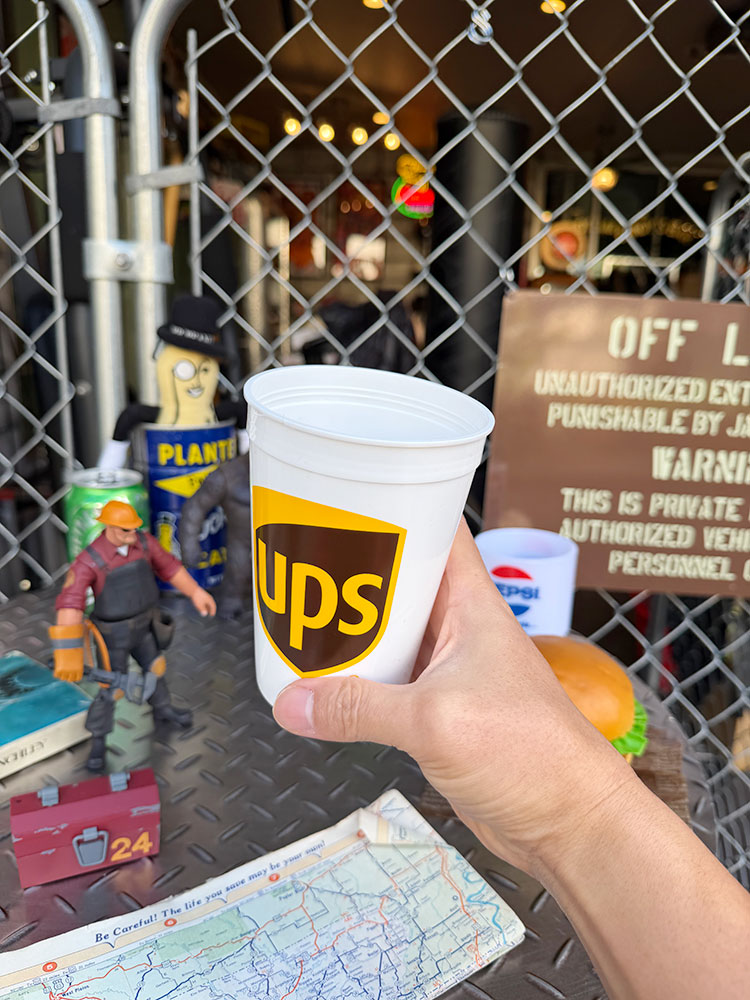 UPS　16オンス　スタジアムカップ ■ アメリカン雑貨 アメリカ雑貨  爆買 |  | 01