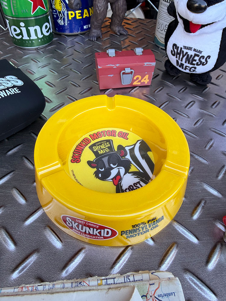 シャイネス　スカンキッド　メラミン　アッシュトレイ　灰皿 ■ アメリカン雑貨 アメリカ雑貨 | 