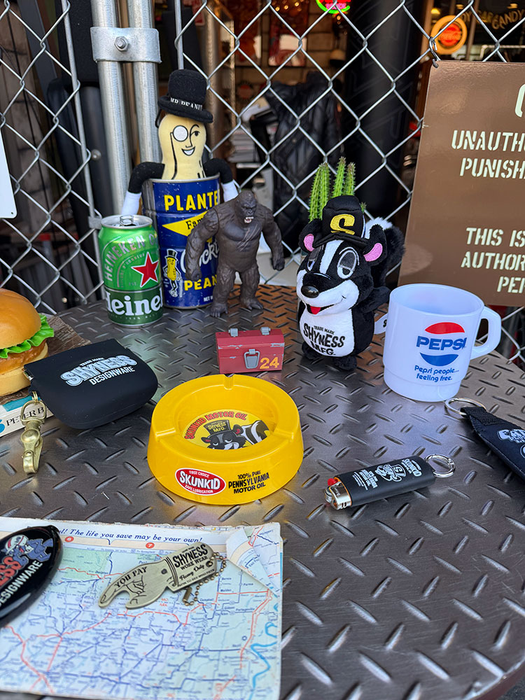 シャイネス　スカンキッド　メラミン　アッシュトレイ　灰皿 ■ アメリカン雑貨 アメリカ雑貨 |  | 03