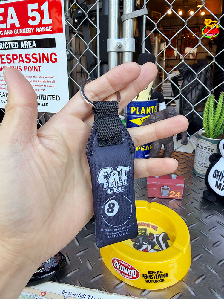 シャイネス　スカンキッド　フローティング　キーホルダー |  | 02