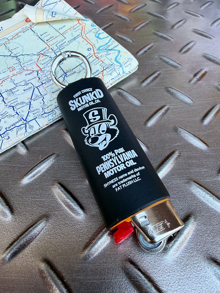 シャイネス　スカンキッド　ライターキャップ　カラビナ付き　+BICライター付属 ■ アメリカン雑貨 アメリカ雑貨 |  | 01