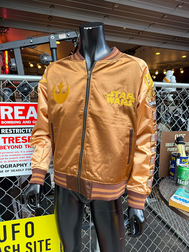 スターウォーズ　チューバッカ　スカジャン　Lサイズのみの展開　ユニセックス　オフィシャルライセンス ■ アメリカン雑貨 アメリカ雑貨 |  | 01