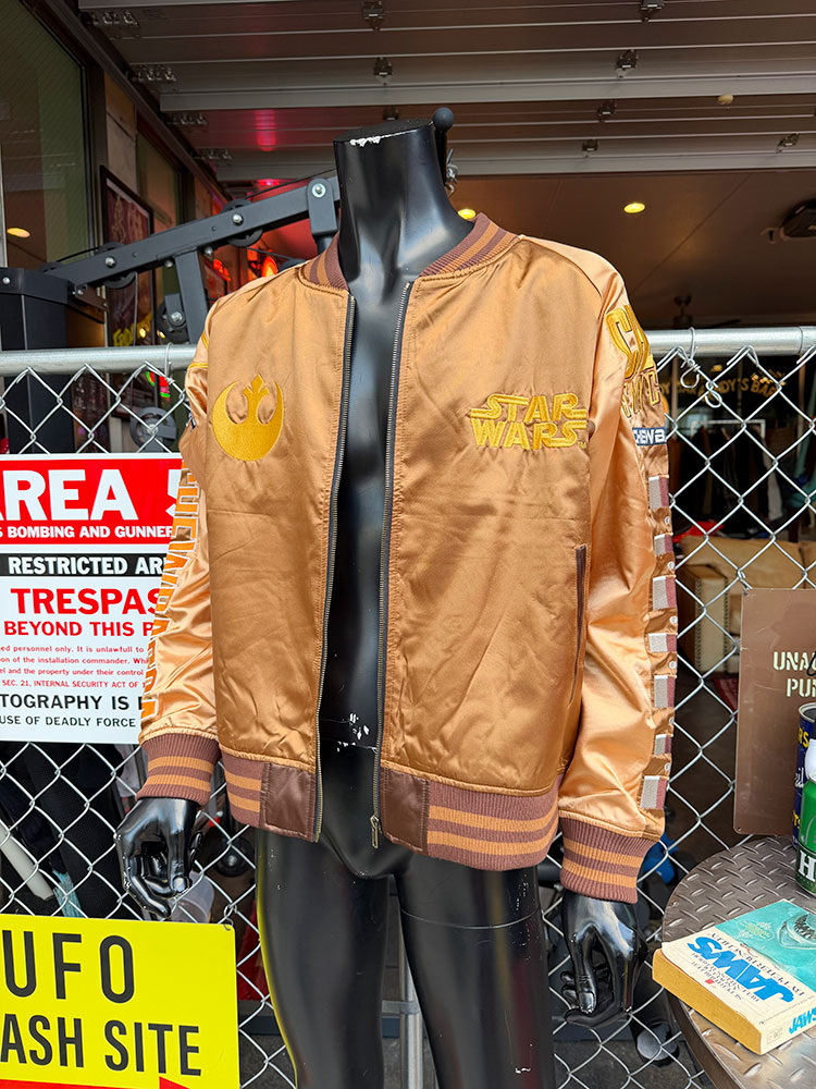 スターウォーズ　チューバッカ　スカジャン　Lサイズのみの展開　ユニセックス　オフィシャルライセンス ■ アメリカン雑貨 アメリカ雑貨 |  | 08