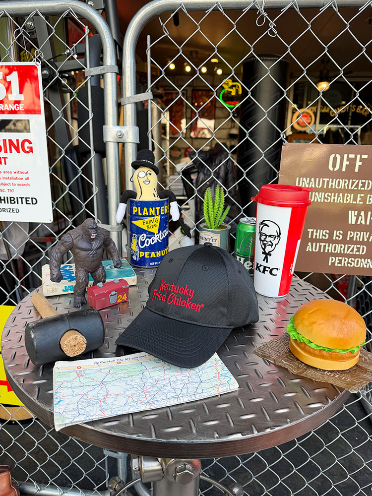 KFC　ケンタッキーフライドチキン　オフィシャル　キャップ ■ アメリカン雑貨 アメリカ雑貨 |  | 04