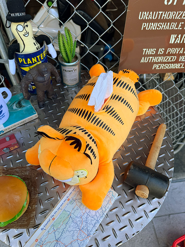 ガーフィールド　ぬいぐるみ　ティッシュカバー ■ アメリカン雑貨 アメリカ雑貨 |  | 01