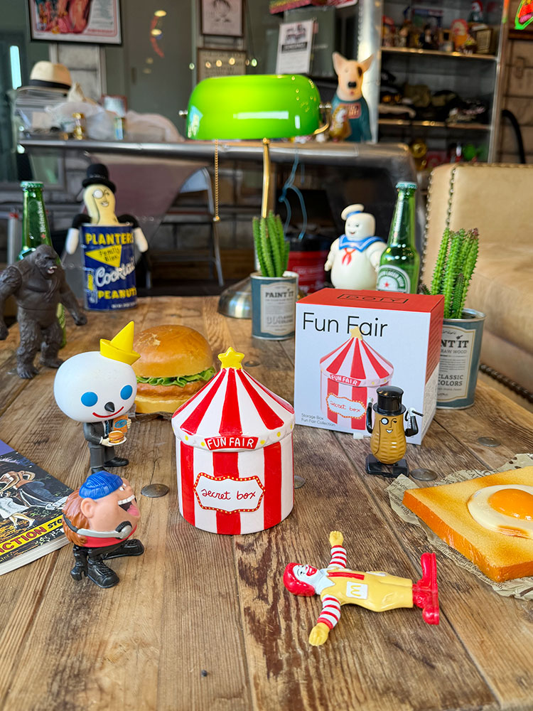 ファンフェア　サーカスのテント型　シークレットボックス　小物入れ　陶器製 ■ アメリカン雑貨 アメリカ雑貨 |  | 04