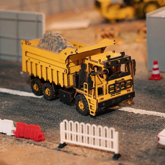 つくるんです！　働く乗り物シリーズ　3Dウッドパズル　ダンプトラック　DIYキット　（説明書付き）　塗装不要　見本通りに完成します |  | 02