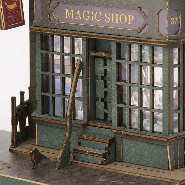 つくるんです！ 魔法使い行きつけの怪しいお店 マジックハウス