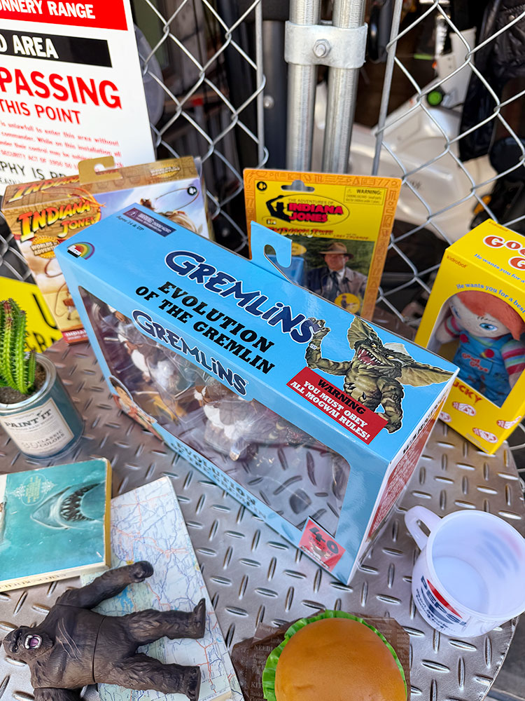NECA　グレムリン　Evolution of a Gremlin　モグワイ＆グレムリン　アクションフィギュア　（3体セット） 40周年アニバーサリーボックス |  | 05