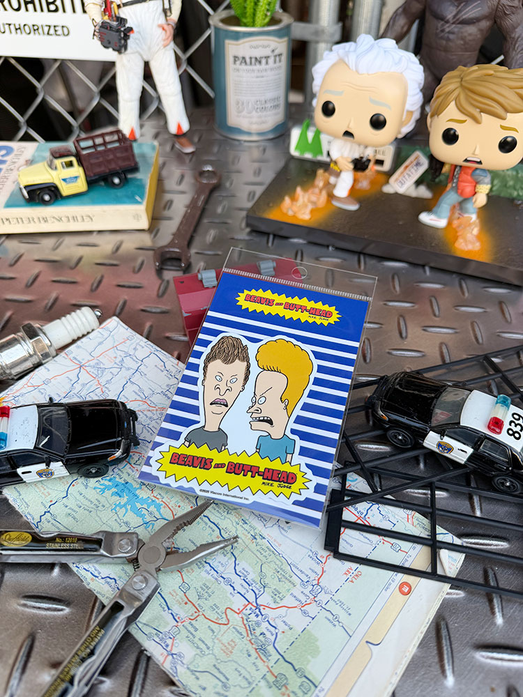 ビーバス＆バットヘッド　オフィシャル　ダイカット　ステッカー　（バストショット）　MTV ■ アメリカ雑貨 アメリカン雑貨 |  | 01