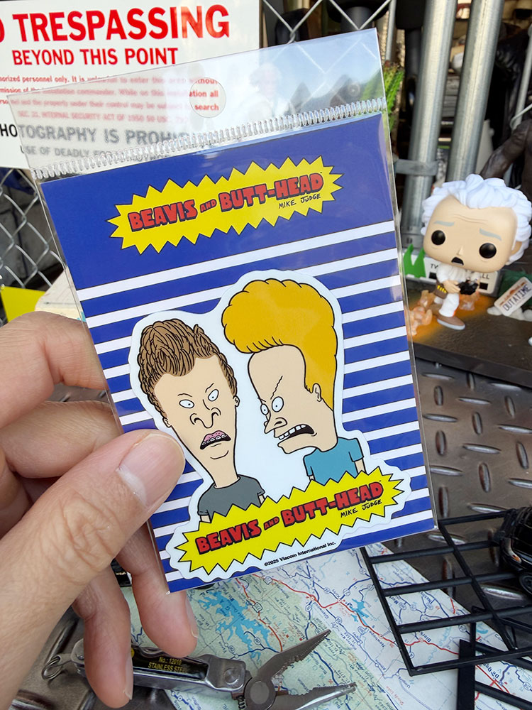 ビーバス＆バットヘッド　オフィシャル　ダイカット　ステッカー　（バストショット）　MTV ■ アメリカ雑貨 アメリカン雑貨 |  | 02