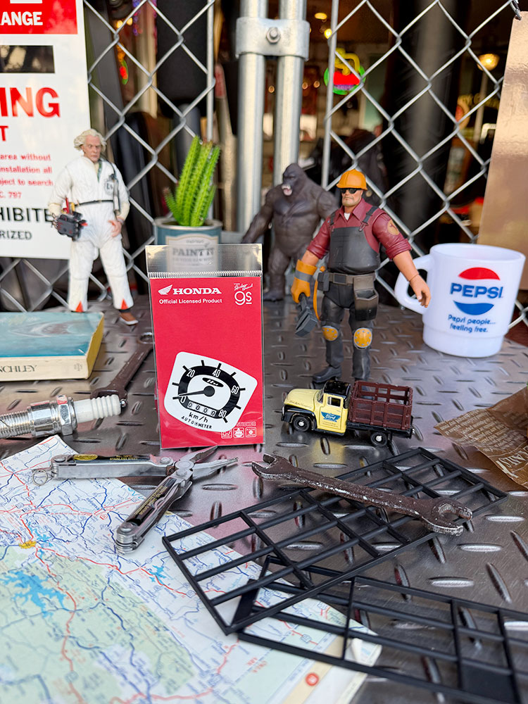 HONDA　ホンダ　バイク　ロゴ　オフィシャル　ステッカー　（スーパーカブ/スピードメーター） ■ アメリカン雑貨 アメリカ雑貨 |  | 01