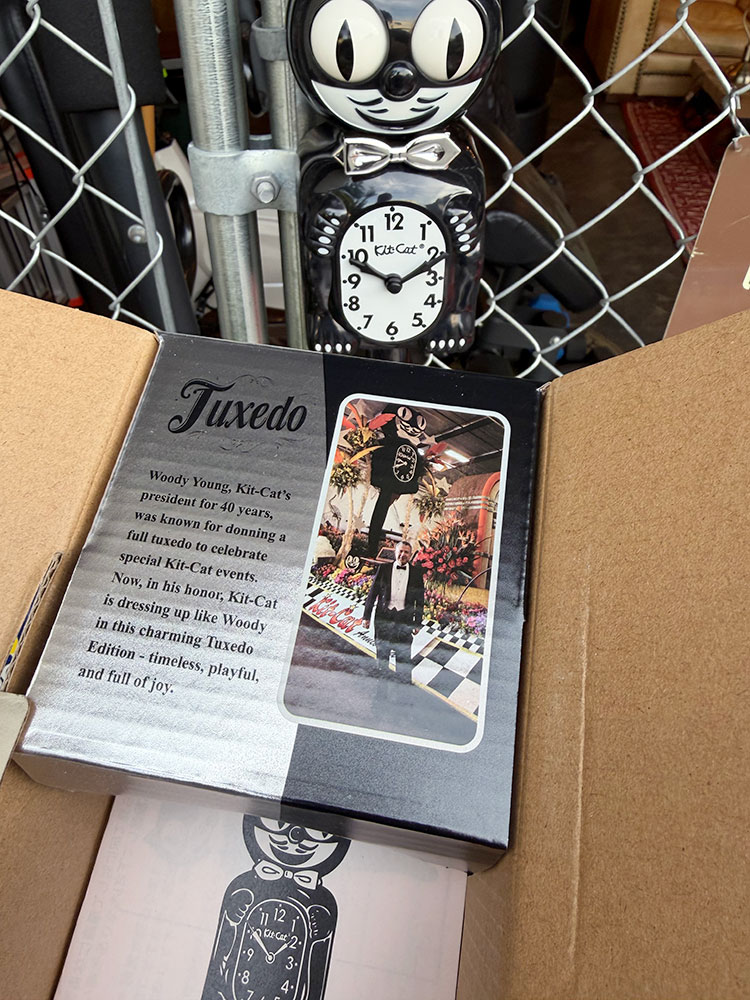 誕生90周年　限定モデル　キットキャット　クロック　リミテッドエディション　（タキシードブラック） ■ アメリカン雑貨 アメリカ雑貨 |  | 09