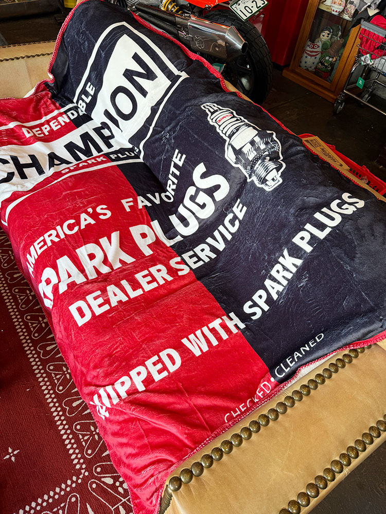 チャンピオン　フリースブランケット　200cm×140cm ■ アメリカン雑貨 アメリカ雑貨 |  | 02