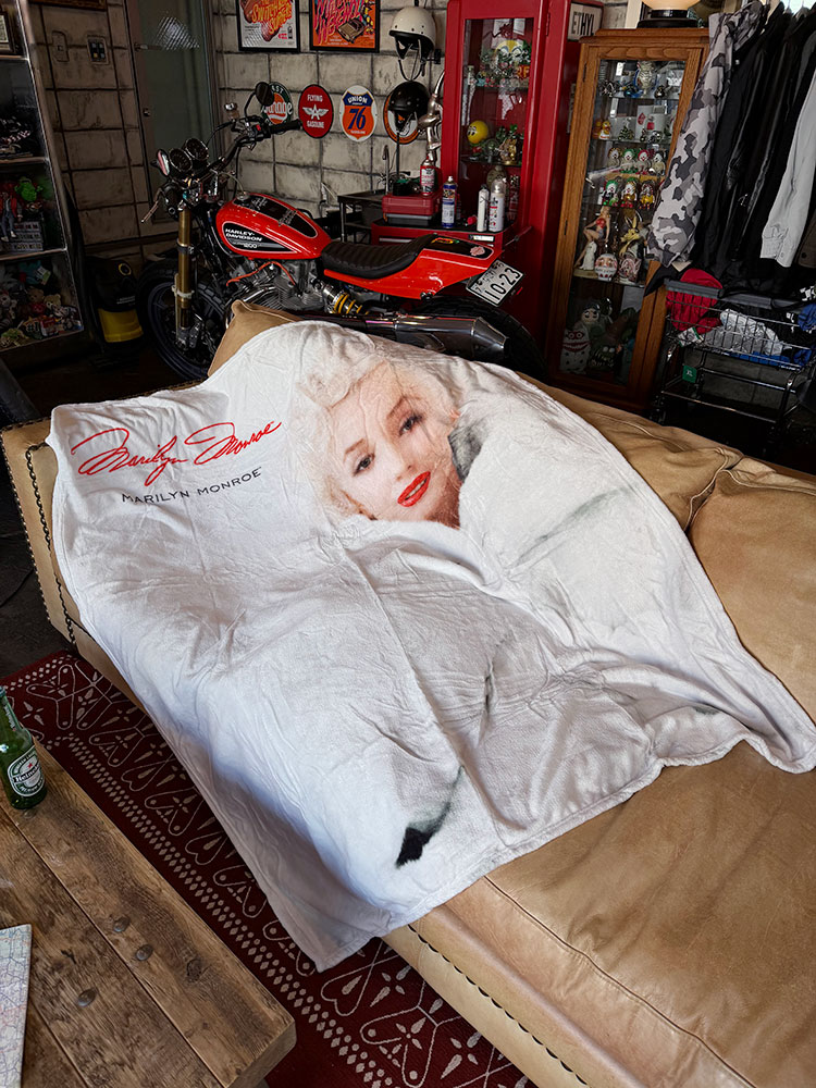 マリリン・モンロー　フリースブランケット ■ アメリカン雑貨 アメリカ雑貨 毛布 | 