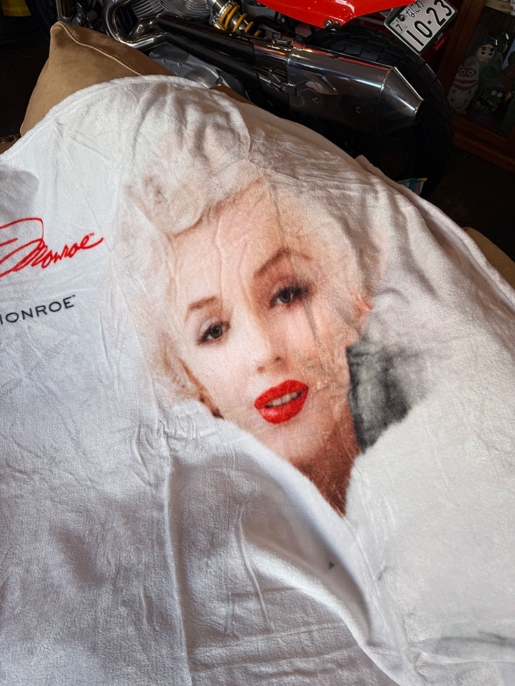 マリリン・モンロー　フリースブランケット ■ アメリカン雑貨 アメリカ雑貨 毛布 |  | 01