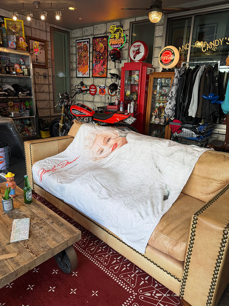 マリリン・モンロー　フリースブランケット ■ アメリカン雑貨 アメリカ雑貨 毛布 |  | 05