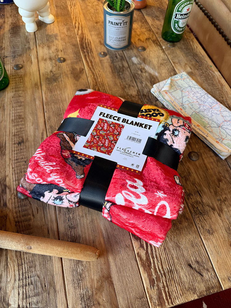 ベティ・ブープ　フリースブランケット　100cm×70cm　（レッド） ■ アメリカン雑貨 アメリカ雑貨 |  | 04