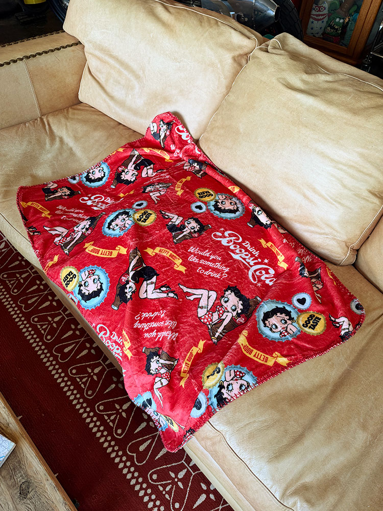 ベティ・ブープ　フリースブランケット　100cm×70cm　（レッド） ■ アメリカン雑貨 アメリカ雑貨 | 