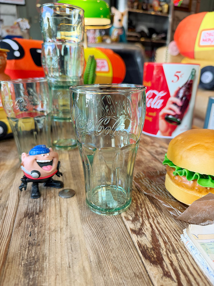 コカ・コーラ　コンツアーボトル　プラスチックカップ　（グリーン）　単品 ■ アメリカン雑貨 アメリカ雑貨 | Coca Cola | 01