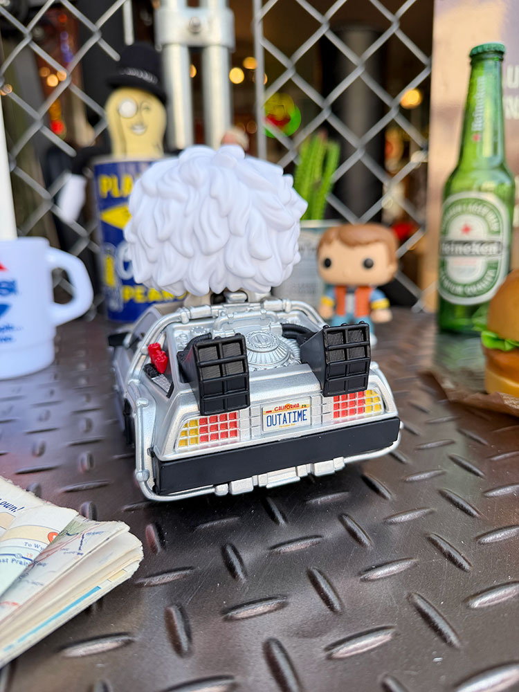 ファンコポップ　映画　バック・トゥ・ザ・フューチャー　デロリアン with ドク　フィギュア　FUNKO POP! RIDES |  | 02