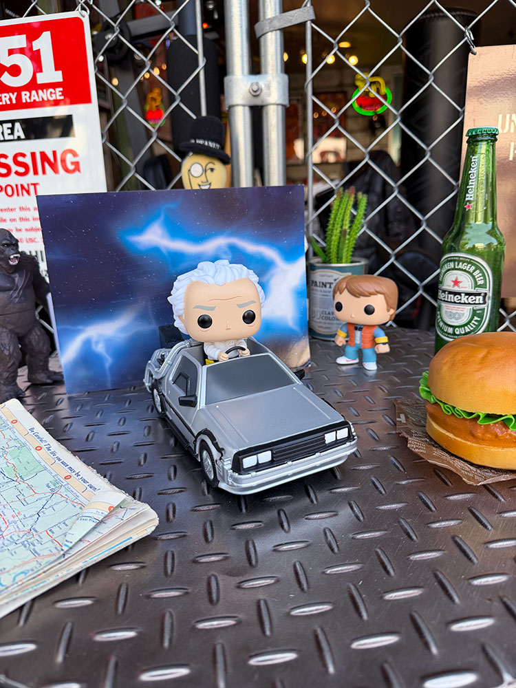 ファンコポップ　映画　バック・トゥ・ザ・フューチャー　デロリアン with ドク　フィギュア　FUNKO POP! RIDES |  | 03