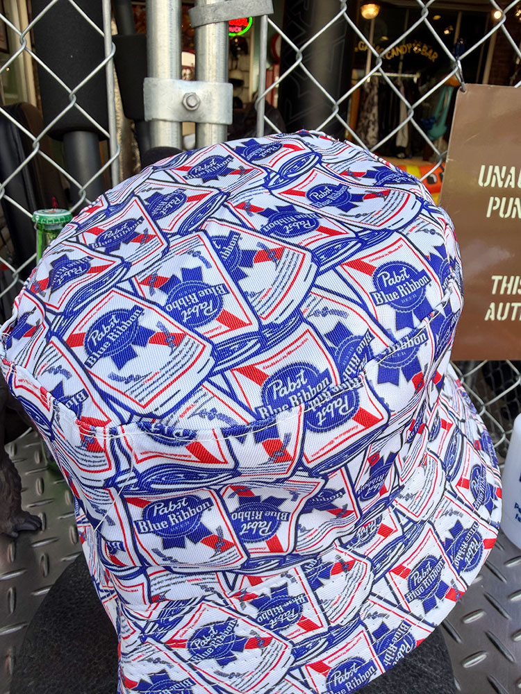 パブスト　ブルーリボン　総柄　バケットハット　帽子 |  | 03