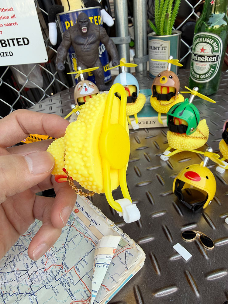 ヘルメット　ラバーチキン　バイク＆自転車　ハンドルマスコット　（全8種セット） ■ アメリカン雑貨 アメリカ雑貨 |  | 05