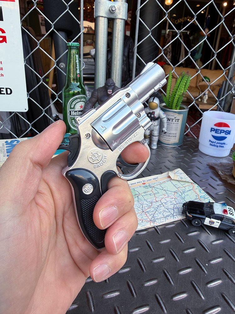 リボルバーガン型　ターボライター　（シルバー） ■ アメリカン雑貨 アメリカ雑貨 |  | 01